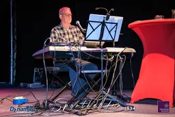 Lenny en Jan treden op bij het Sportgala in Rucphen.